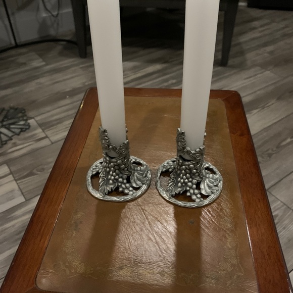 Vintage pewter candle stick holders. - Picture 2 of 8